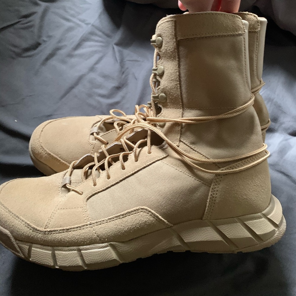 Oakley Combat Bootd